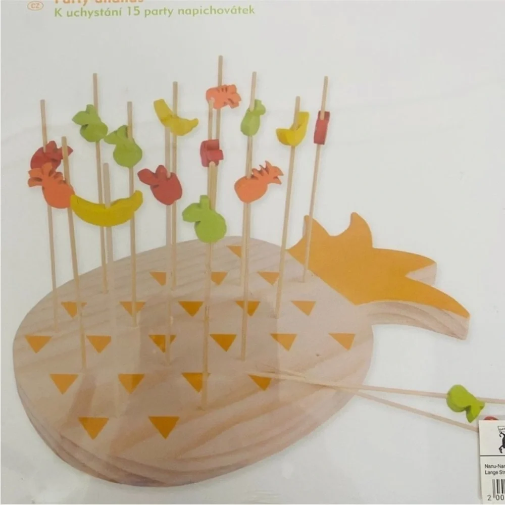 NEW Wood Party Pineapple Cheese Board & 15 Fruit Picks